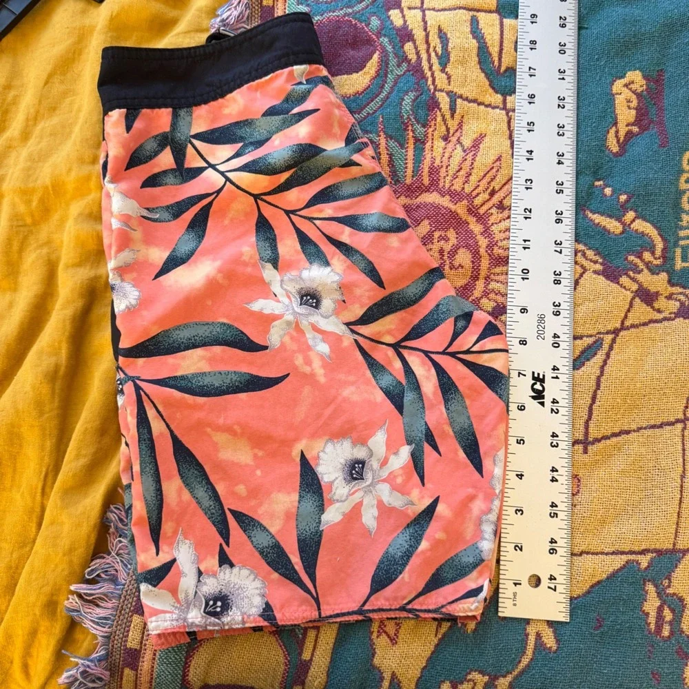 Volcom Mod-Tech Mens 29 Board Shorts‎ Coral Tropical Floral Swim Trunks Surf